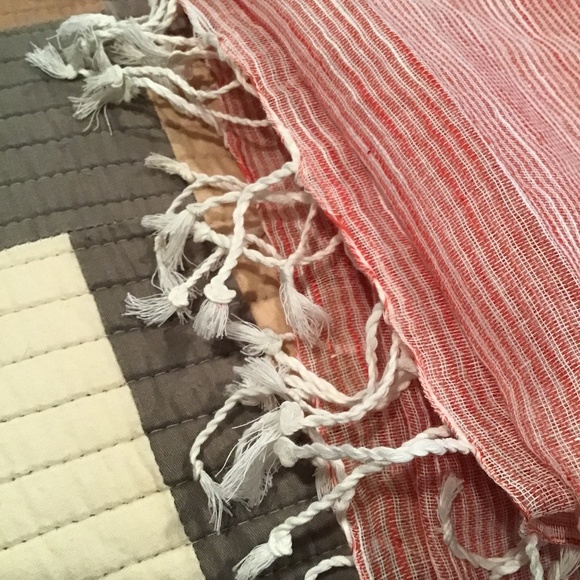 Santa Fe Red & White Linen Scarf/Wrap70” x 42” - Picture 7 of 7